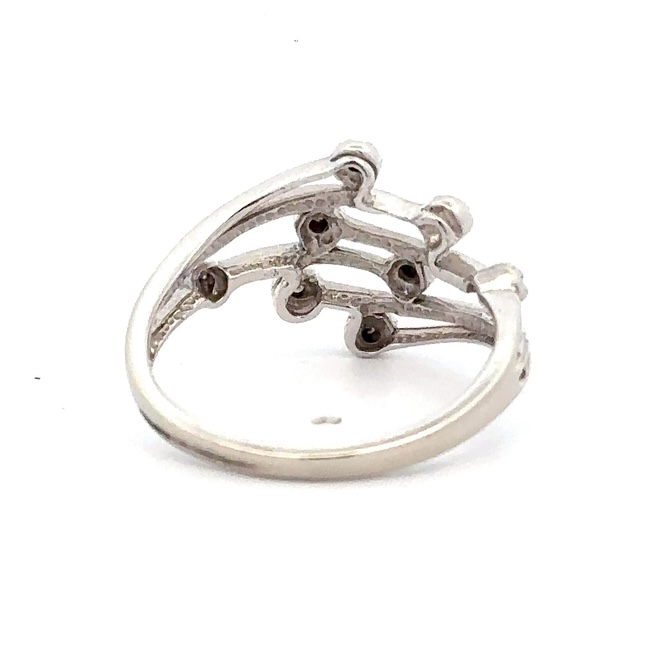 Estate Lady's Diamond 10k White Gold Ring - Image 3