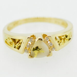 Ladies Gold Nugget, Quartz & Diamond Ring