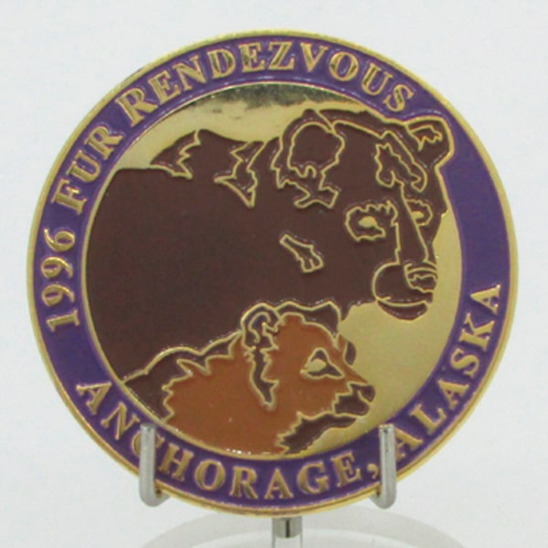 "I Support Fur Rondy 1979 Anchorage Alaska" Vintage 2.5" Pin Pinback 
