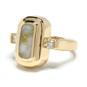 Gold Quartz Oval Ring Inlaid Round Diamonds