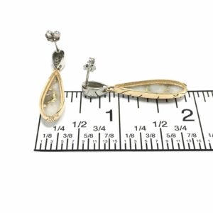 Gold quartz earrings