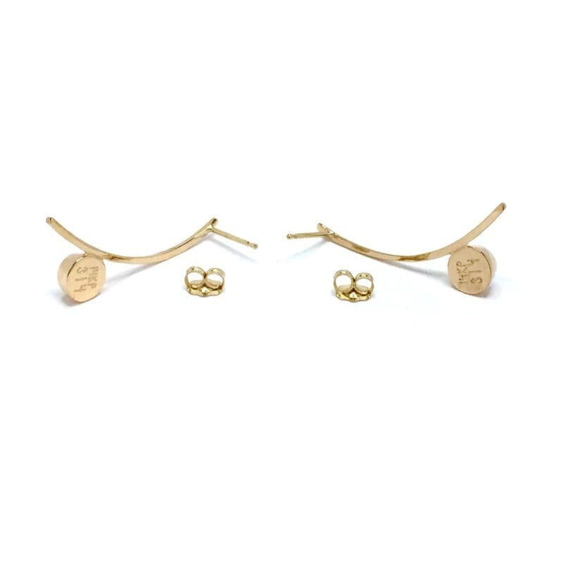 Gold Quartz Round Earrings Inlaid Curved Bar