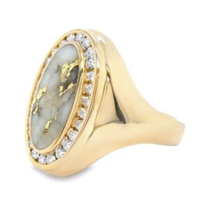 This ring is a fine piece of gold quartz jewelry. Which makes the perfect gift for yourself or someone special