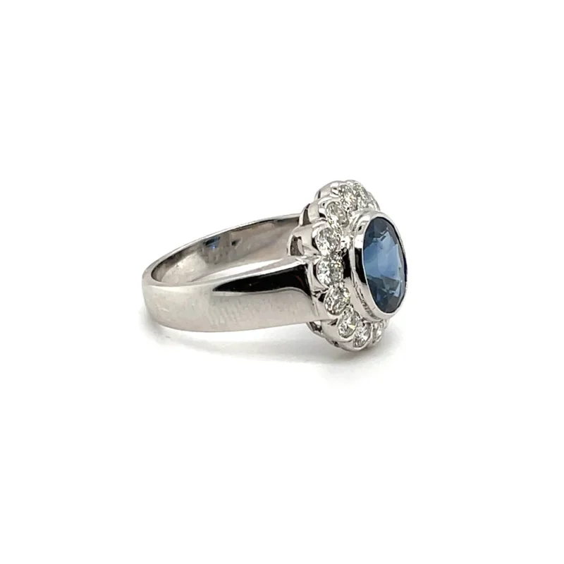 2.5ct Sapphire & Diamond 18k White Gold Ring, Alaska Mint