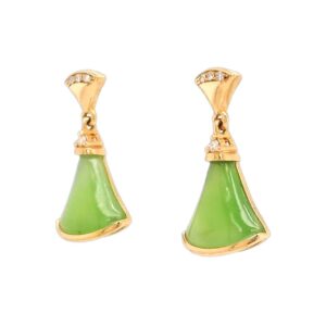 These Alaskan jade rose gold earrings are a great gift for you and set in 18k gold