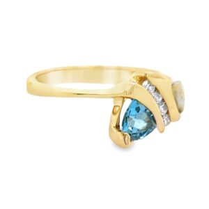 This gold quartz ring is one to add to your jewelry collection