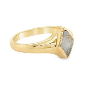 Gold Quartz Ring Inlaid Design