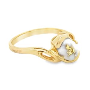 This gold quartz ring is a special gift to remember Alaska by