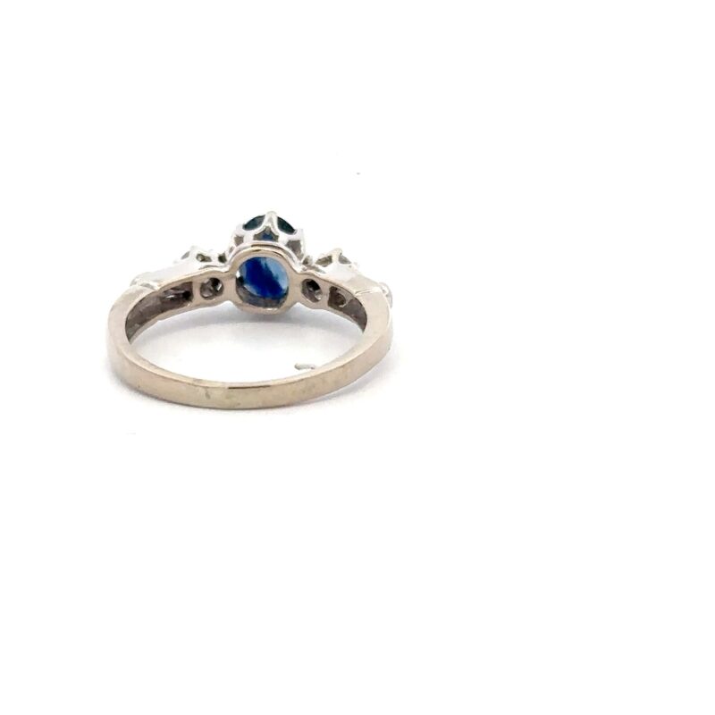 Estate Ladies Blue Sapphire & Diamond Ring - Image 4
