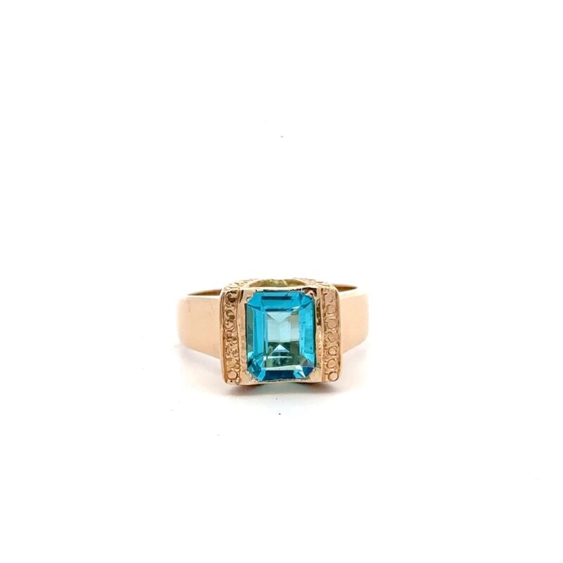 Estate Ladies Blue Topaz Ring