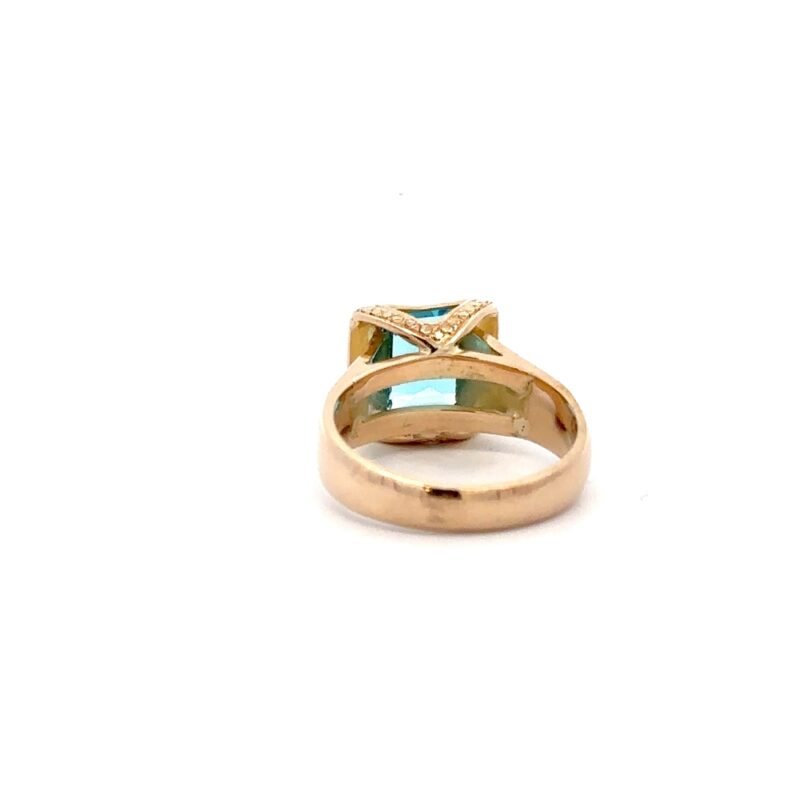 Estate Ladies Blue Topaz Ring - Image 4