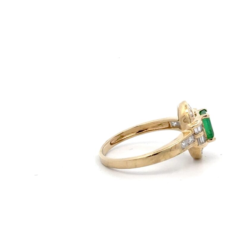 Estate Ladies Emerald Ring - Image 3
