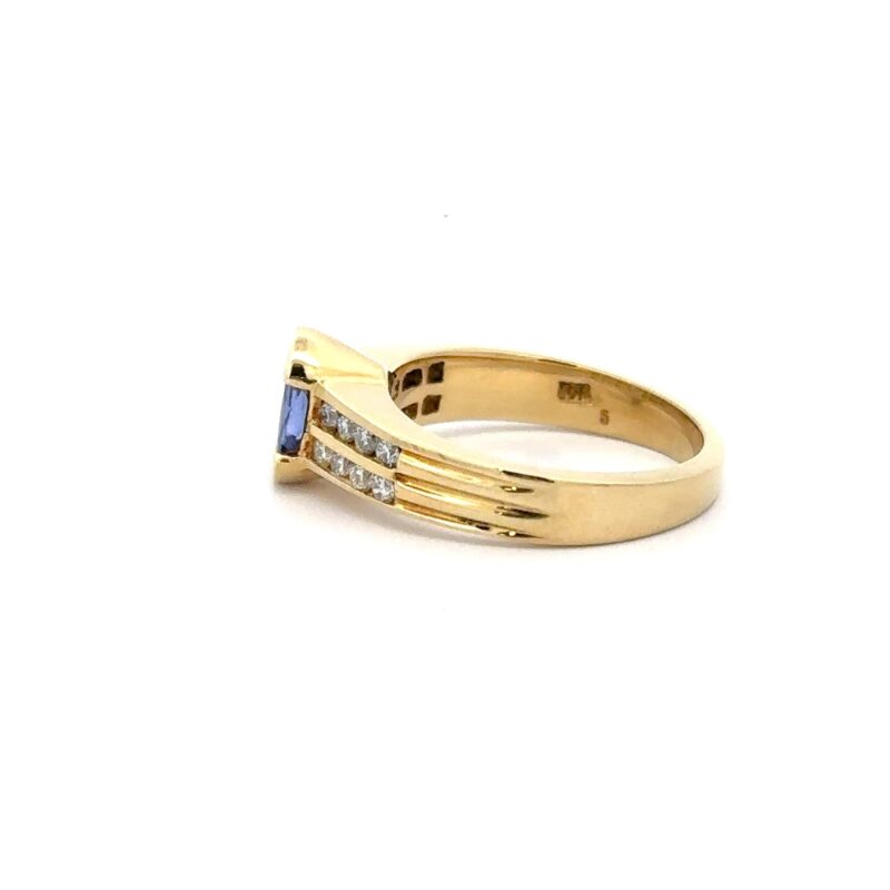 Estate Ladies Tanzanite Ring - Image 2