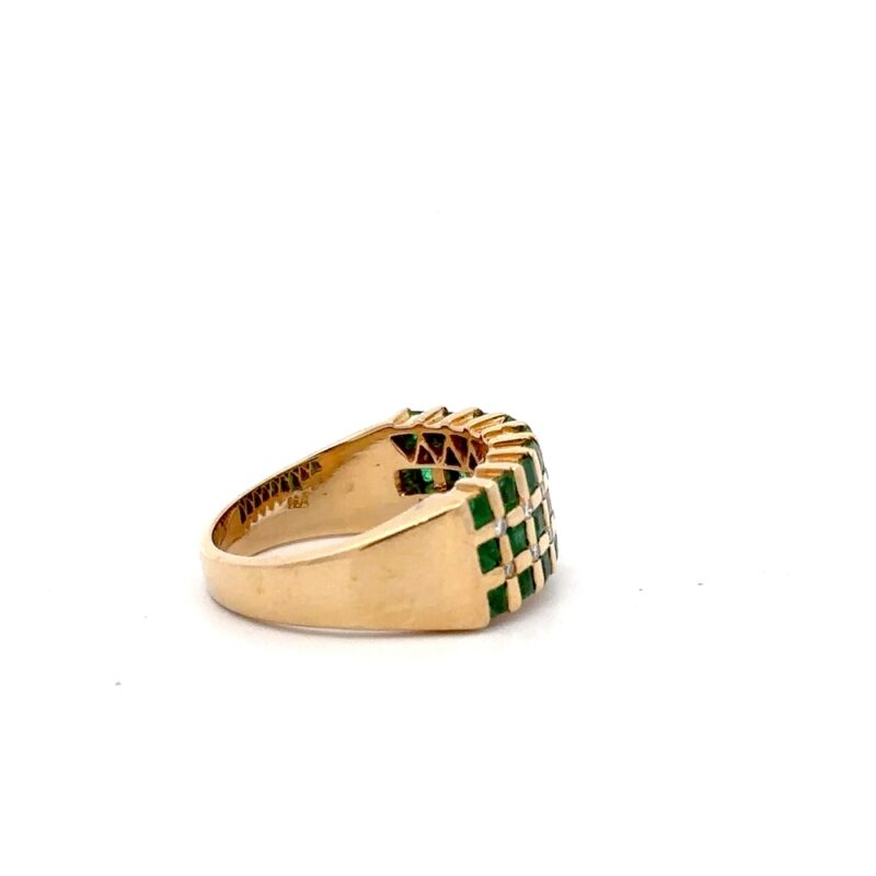 Estate Lady's Emerald & Diamond Ring - Image 3