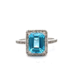 Estate Lady's Blue Topaz & Diamond Ring