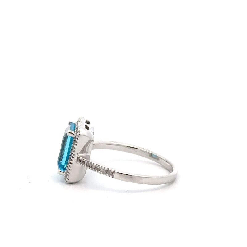 Estate Lady's Blue Topaz & Diamond Ring - Image 2