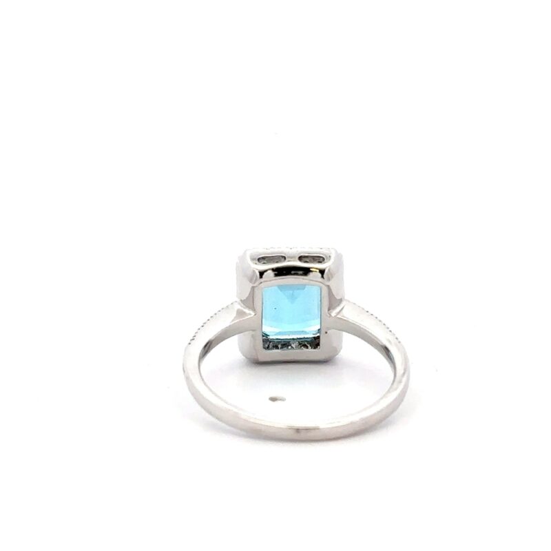 Estate Lady's Blue Topaz & Diamond Ring - Image 3
