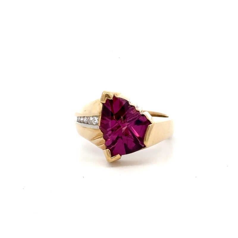 Estate Garnet & Gold Ring