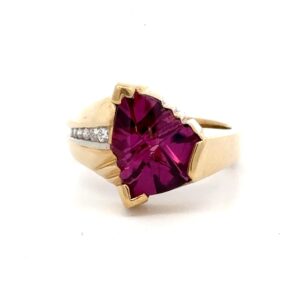 Estate Garnet & Gold Ring