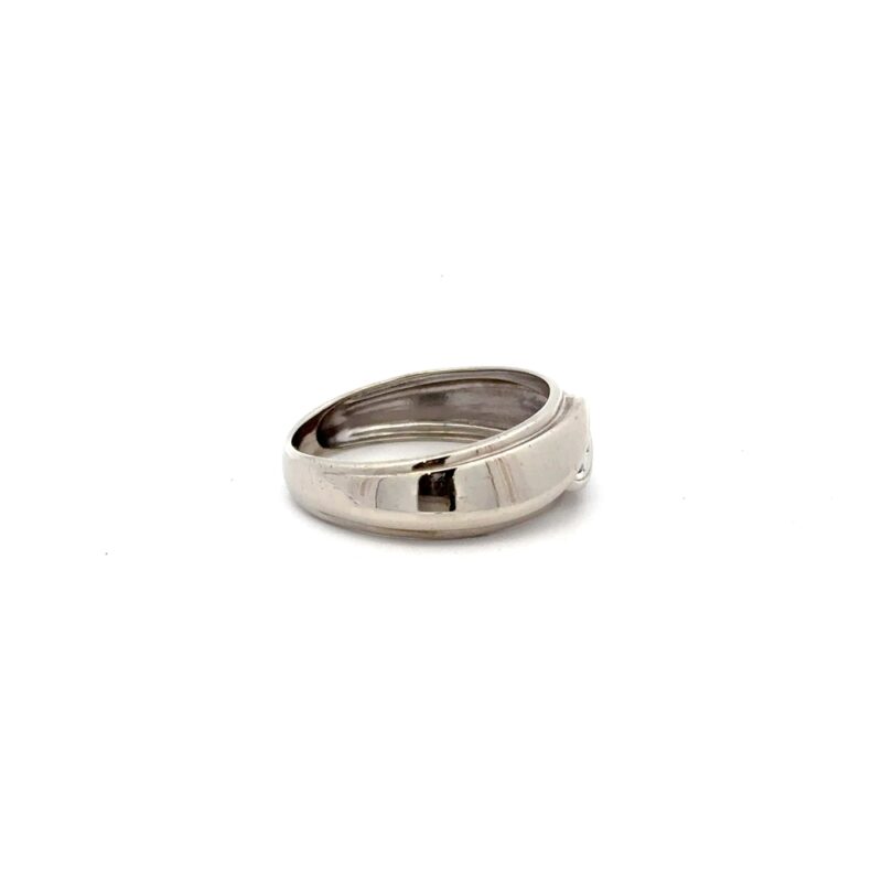 Estate White Gold & Diamond Ring - Image 2