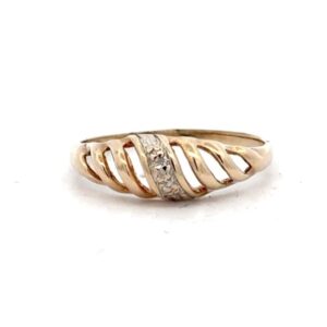 Estate Lady's Yellow Gold and Diamond Ring