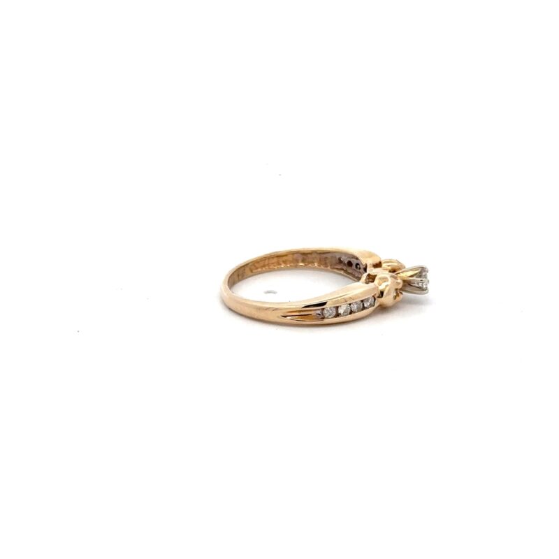 Estate Diamond Ladies Ring - Image 4
