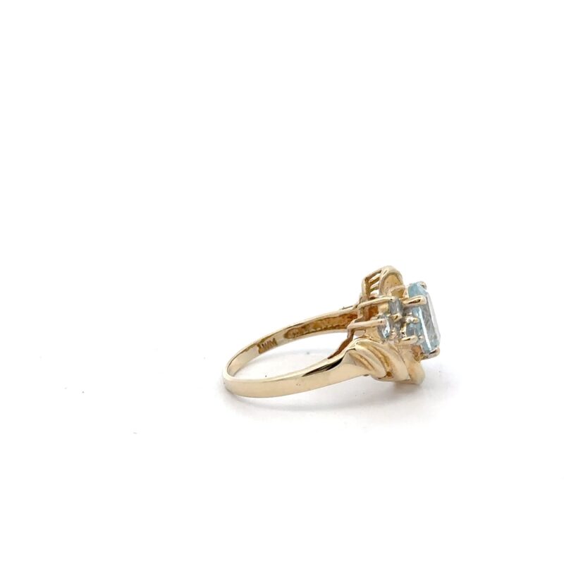 Estate Aquamarine Ring - Image 2