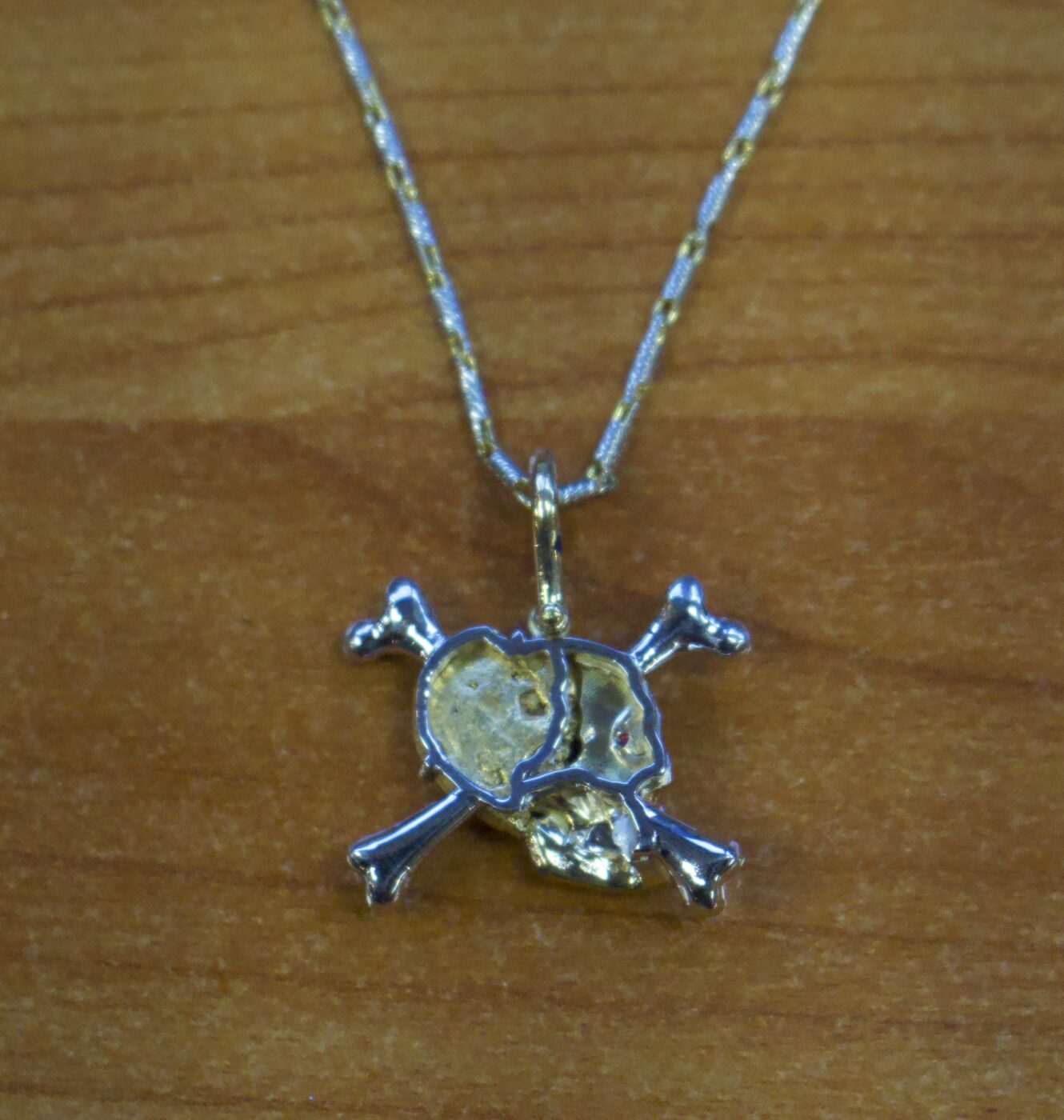 Medium 18k & Nugget "Golden Skull" Pendant - Image 7