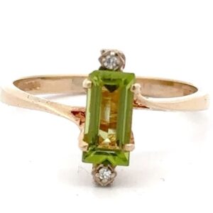 Ladies Peridot Estate Ring 090171