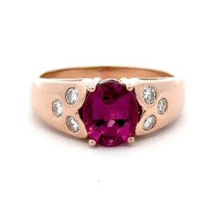 Lady's Estate Garnet Ring 078166